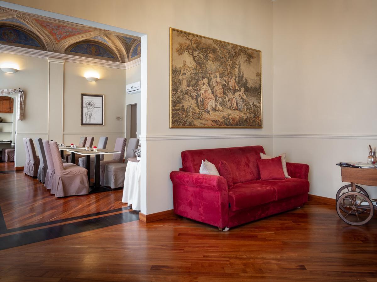 Hotel Twenty Nine 2*